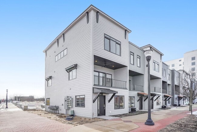 Building Photo - Downtown Muskegon Rental