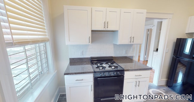 Photo - 130 Englewood Ave Unidad 3