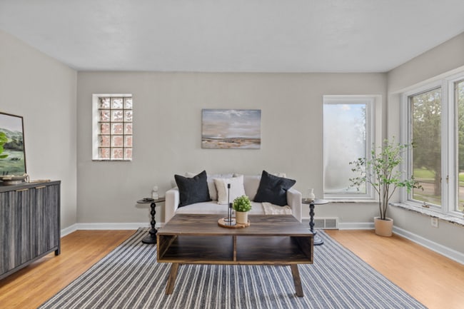 Photo - 5708 Potomac St