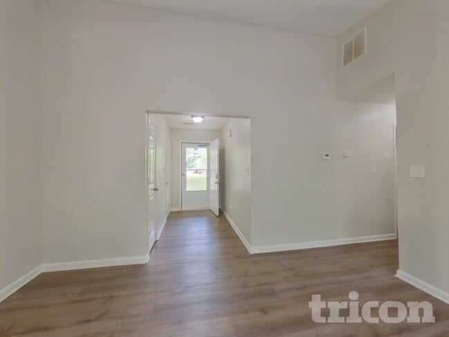 Photo - 80 Ridgewood Trail