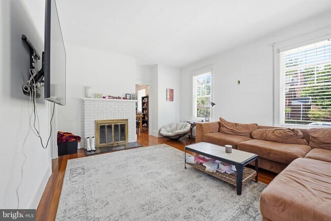 Photo - 524 N Kenmore St