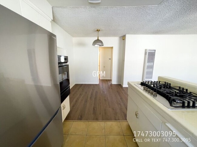 Photo - 1343 E Harvard St Unidad J