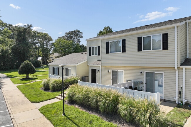 3008 Pilgrims Sq