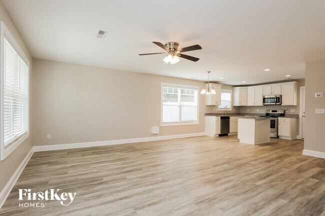 Photo - 80 Alpha Ct SW