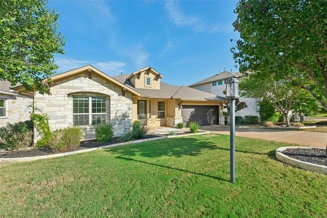 Photo - 404 Highland Village Dr