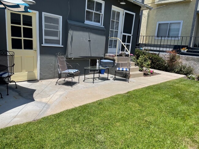 Photo - 2326 Oak St Unidad 2326 one half