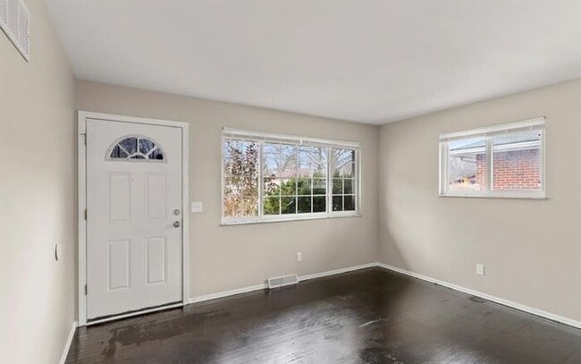 Photo - Freshly refreshed and move-in ready!