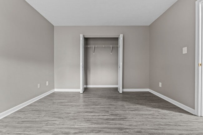 Photo - Spacious Cove Springs 3 & 4 Bedrooms