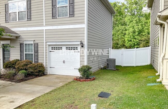 Photo - 108 Howard Ave