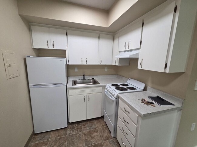 Photo - 613 SW 9th St Unit 5