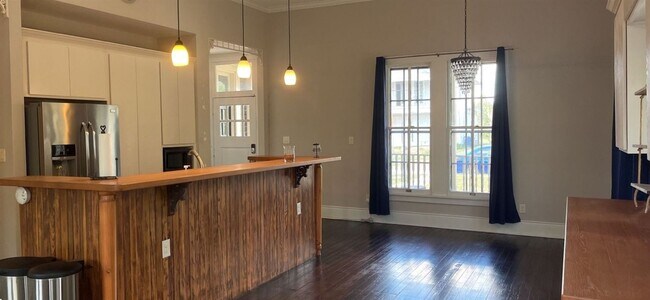 Photo - 2 br, 2 bath House - 610 Nolan St