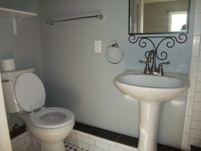 Photo - 3831 Duplex Ct SE Unit Duplex 3831  B