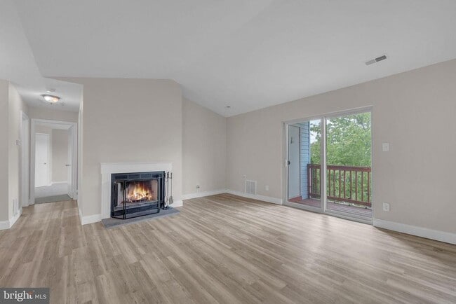 Photo - 620 Covington Ct