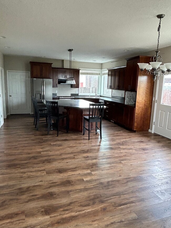 5377 Waconda Rd NE