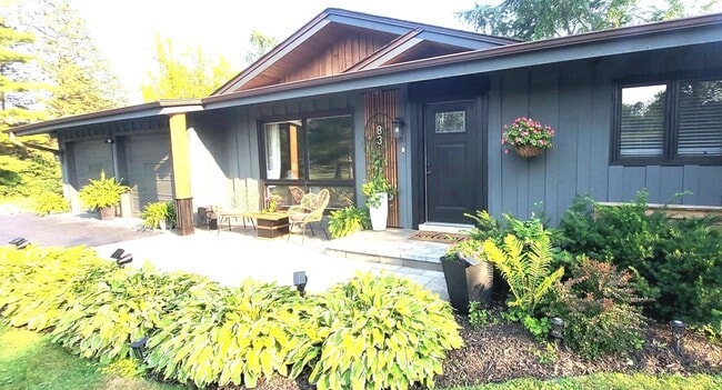 Photo - 83 Wildwood Dr