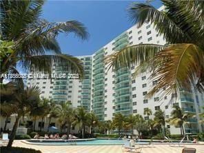 Building Photo - 3001 S Ocean Dr Unit 107 Rental