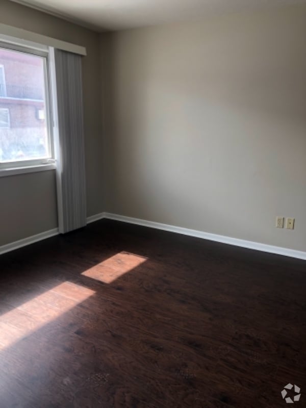 Building Photo - 4415 N 62nd St Rental