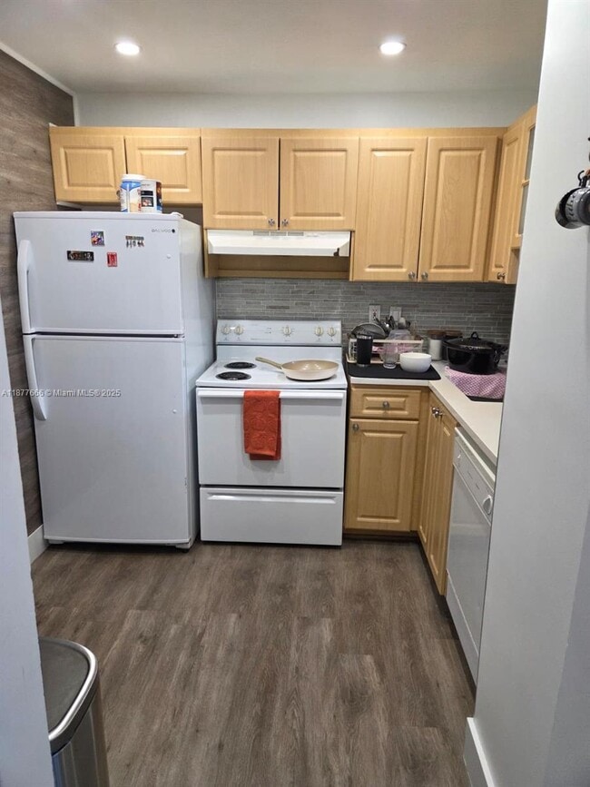 Photo - 9320 Fontainebleau Blvd Unidad 513