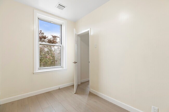 Photo - 201 Shippen St Unidad 2