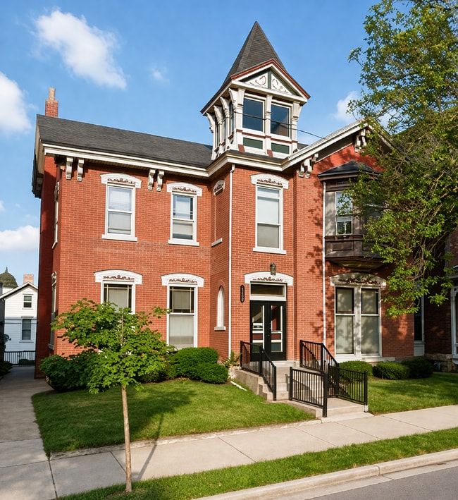 Building Photo - 1330 Locust St Unit 1