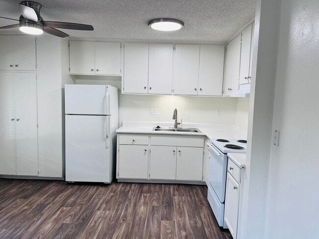 Photo - Oak Valley Apartments