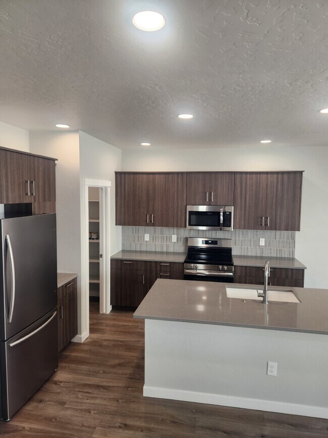 Photo - 1967 S Saltbrush Wy