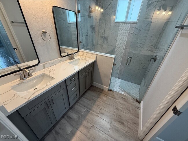 Photo - 314 NW 16th Pl