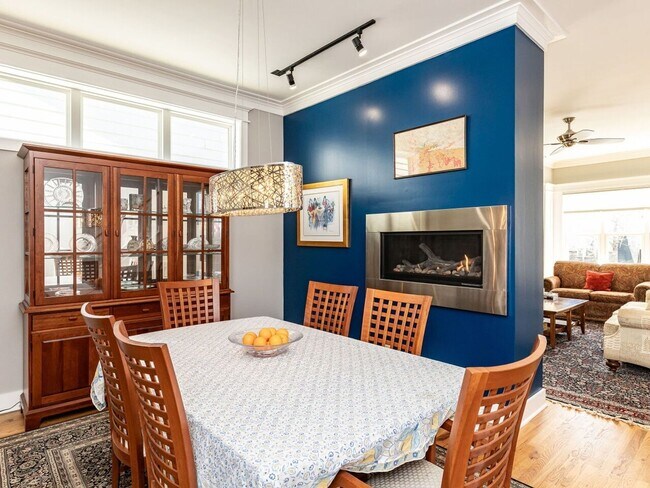 Photo - 1980 Great Ridge Pkwy