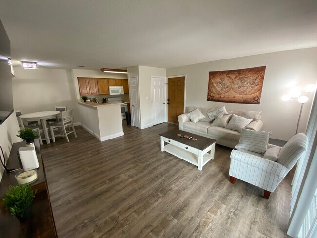 2881 Huntington Blvd Unit Cozy 2 Bedroom 2 Bath