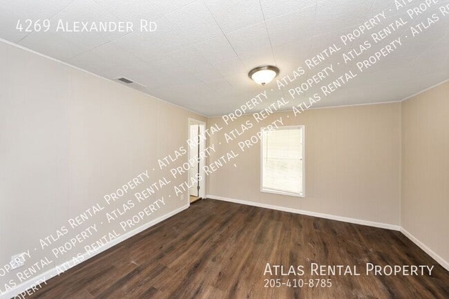 Photo - 4269 Alexander Rd
