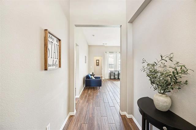 Photo - 205 N Bending Oak Ln