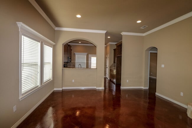 Photo - Available Now: 4 bedroom house