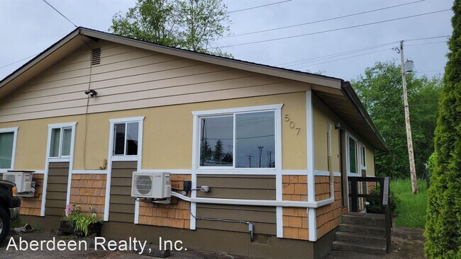 2 br, 1 bath House - 507 S W Blvd - 2 br, 1 bath House - 507 S W Blvd