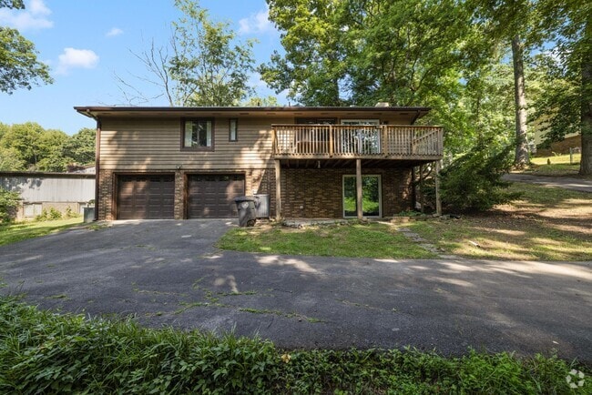Building Photo - 517 Bramblewood Dr Rental