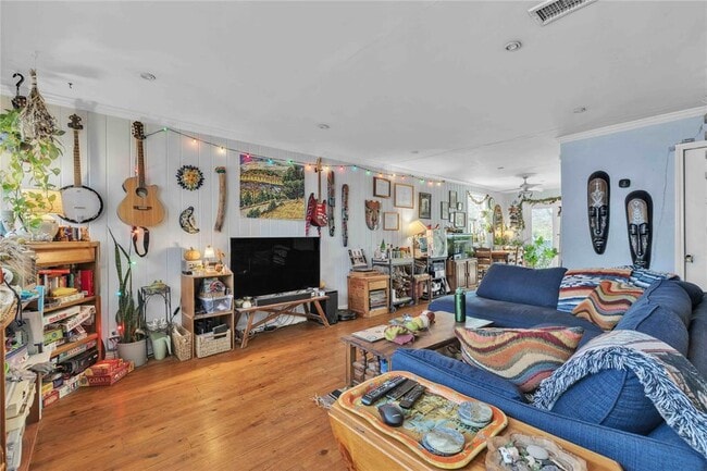 Photo - 5210 Woodrow Ave