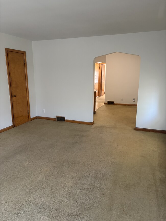 Photo - 218 W Florence Ave Unit 2