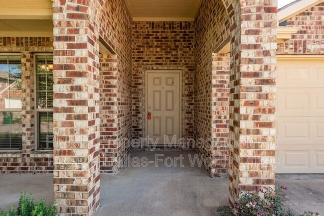 Photo - 1012 Lake Hollow Dr