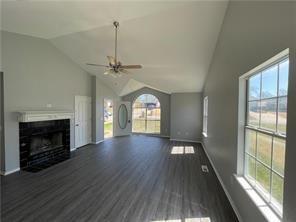 Photo - 2610 Jean St