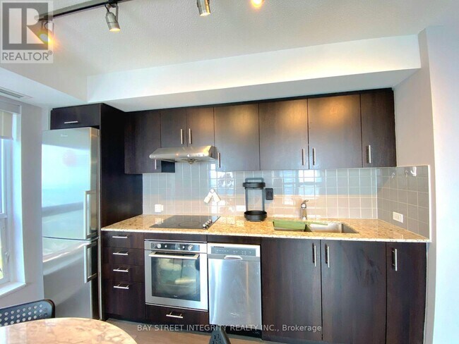 Photo - 255 Village Green Square Unit 2203