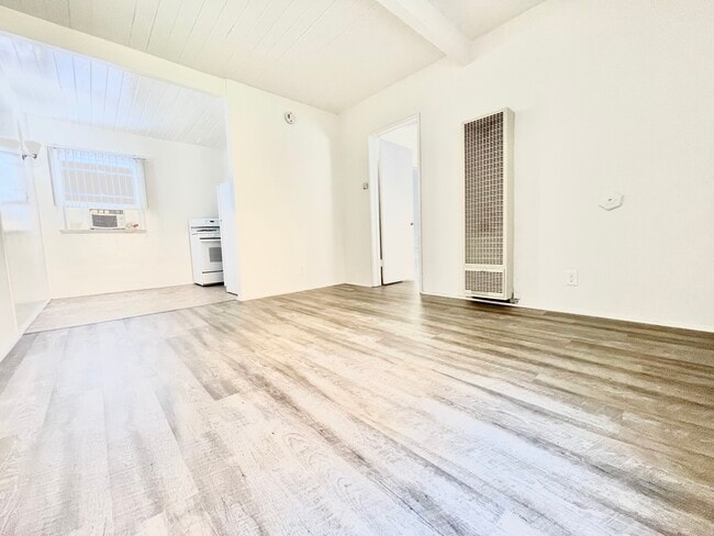 Building Photo - 1507 16th St Unit 10 Rental