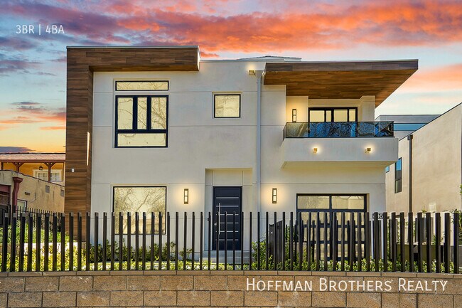 Photo - 816 N Orange Dr