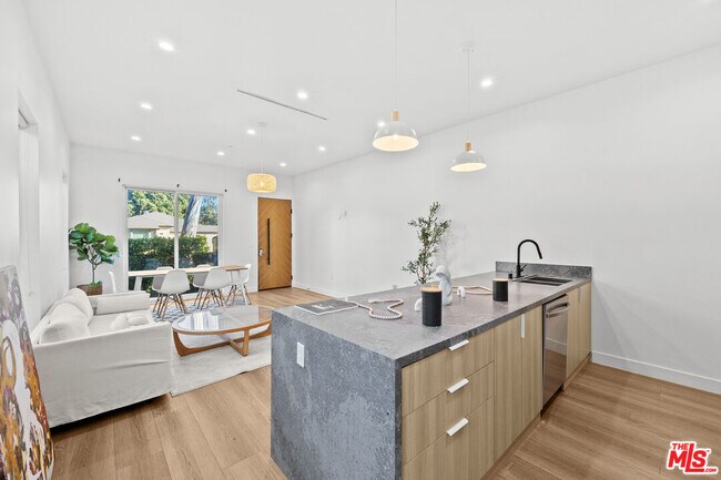 Photo - 1905 S Corning St Unit 2