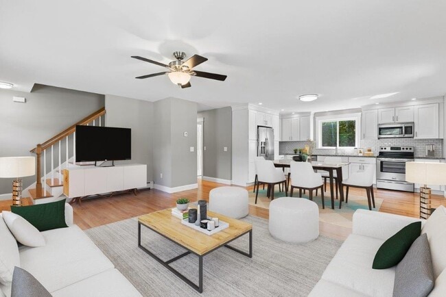 102 Orchard Rd