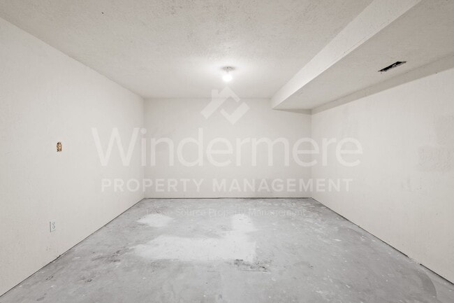 Photo - Beautiful 4-Bedroom Home In The South Hill...