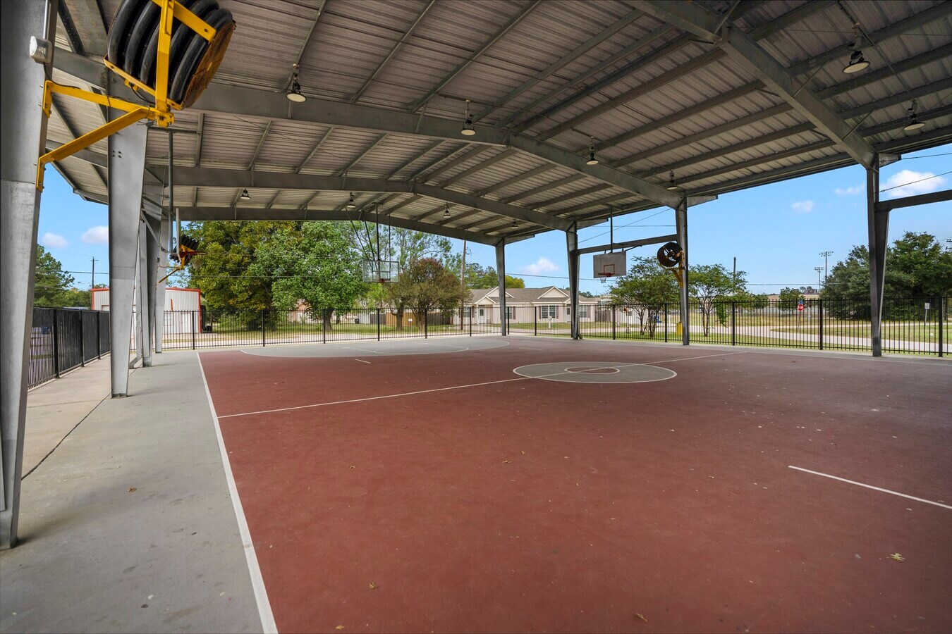 Photo - 628 Foster St