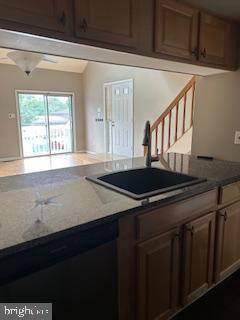 Photo - 211 Park Pl Dr