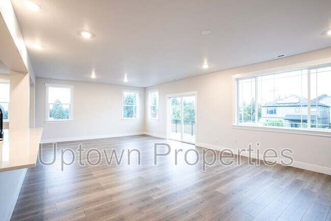 Photo - 16959 SW Leaf Ln