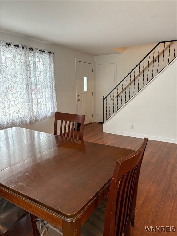 Photo - 850 Page Ave