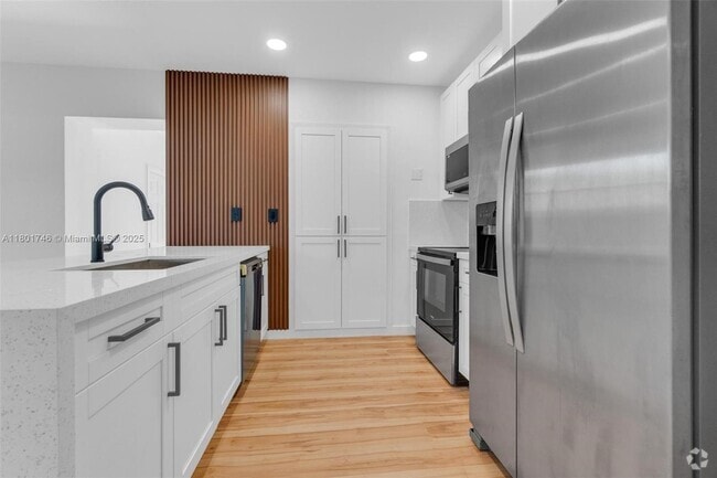Building Photo - 440 NW 30th Terrace Rental