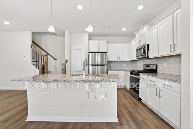 Photo - 4009 Beckton Trl